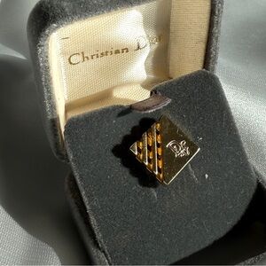 ❌SOLD❌Dior Gold and Black Chain Pin